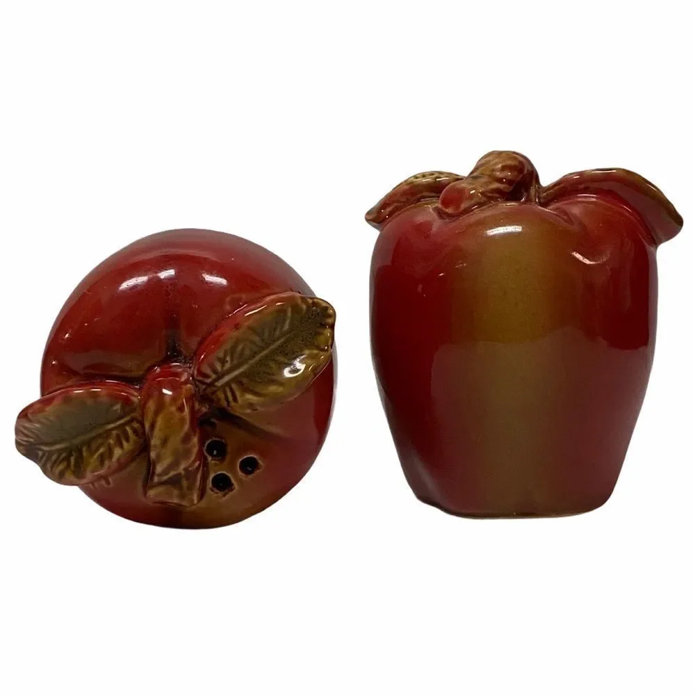 Vintage‎ Red Apple Ceramic Salt & Pepper Shakers